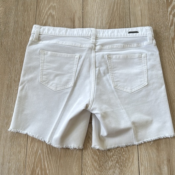 Carve White Corduroy Frayed Hem Women's Shorts 4 - Picture 7 of 9